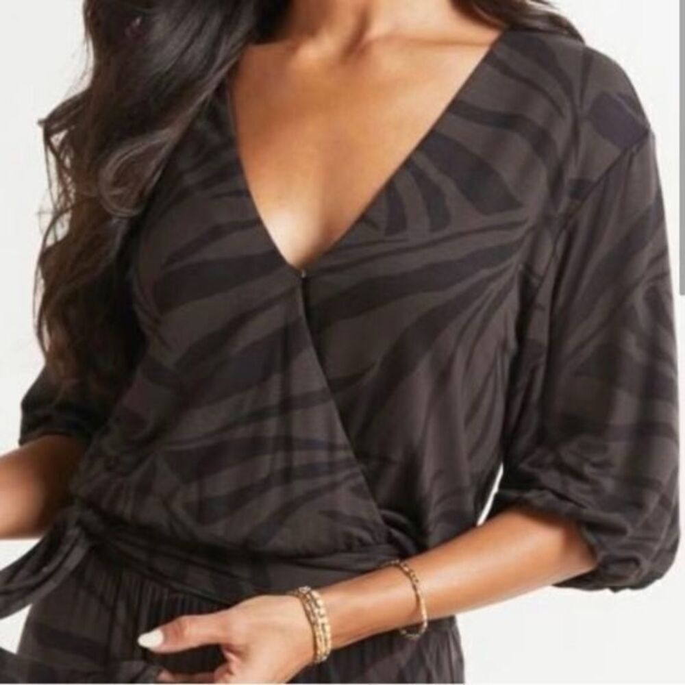 Evereve ZSupply Animal Wrap Top - XS brown , black , NWT